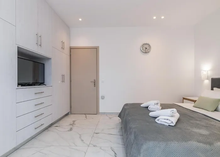 Apartment Orizzonte - First Floor With Shared Pool & Amazing View Keri