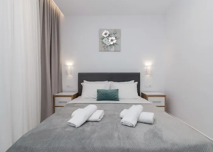 Apartment Orizzonte - First Floor With Shared Pool & Amazing View *