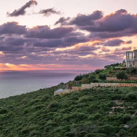 شقة Orizzonte - First Floor With Shared Pool & Amazing View كيري