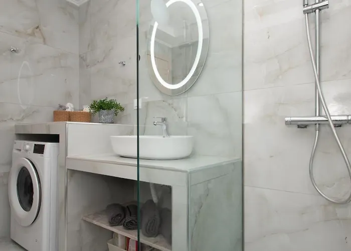 Orizzonte - First Floor With Shared Pool & Amazing View *