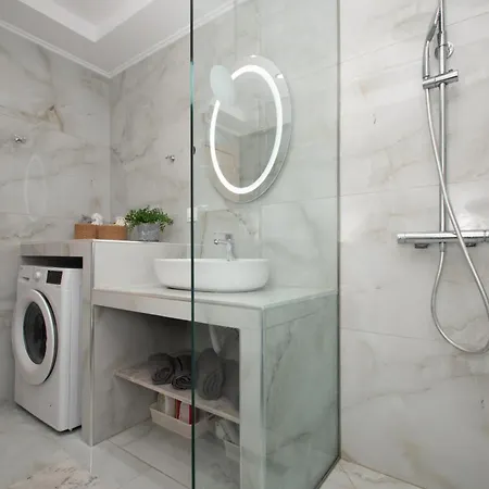 Orizzonte - First Floor With Shared Pool & Amazing View *