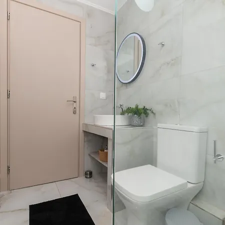 Orizzonte - First Floor With Shared Pool & Amazing View