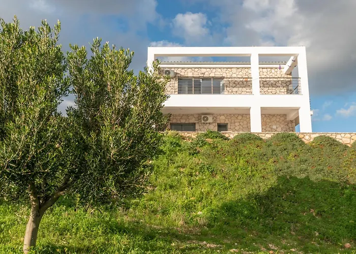 Orizzonte - First Floor With Shared Pool & Amazing View * Κερί